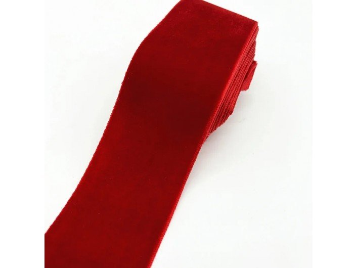Бархатная лента 38 мм красного цвета