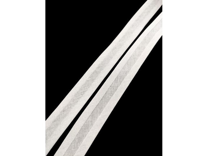 Косая бейка, 20 мм, х/б, БЕЛАЯ Косая бейка, 20 мм, х/б, БЕЛАЯ
