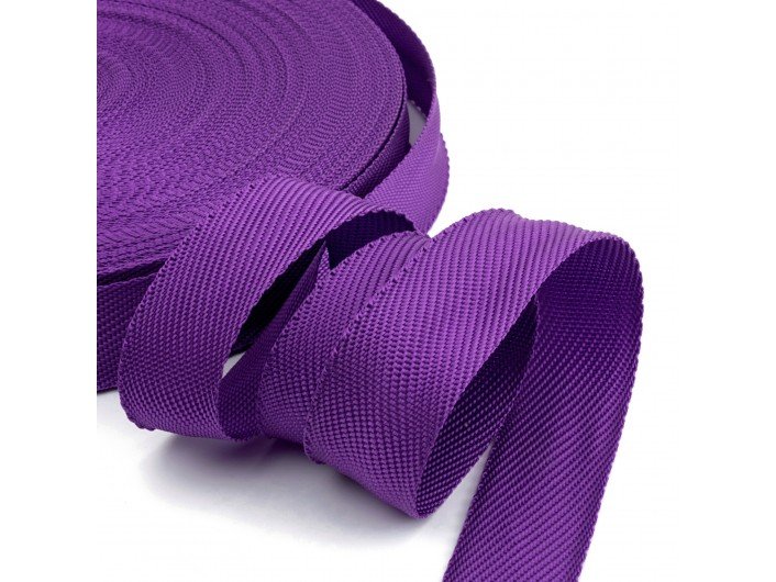 Стропа ременная ярко-фиолетового цвета шириной 3 см